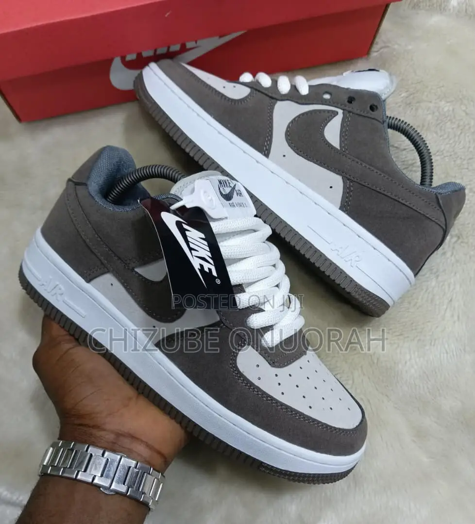 Nike Air Force 1 '07 Grey White Sneakers
