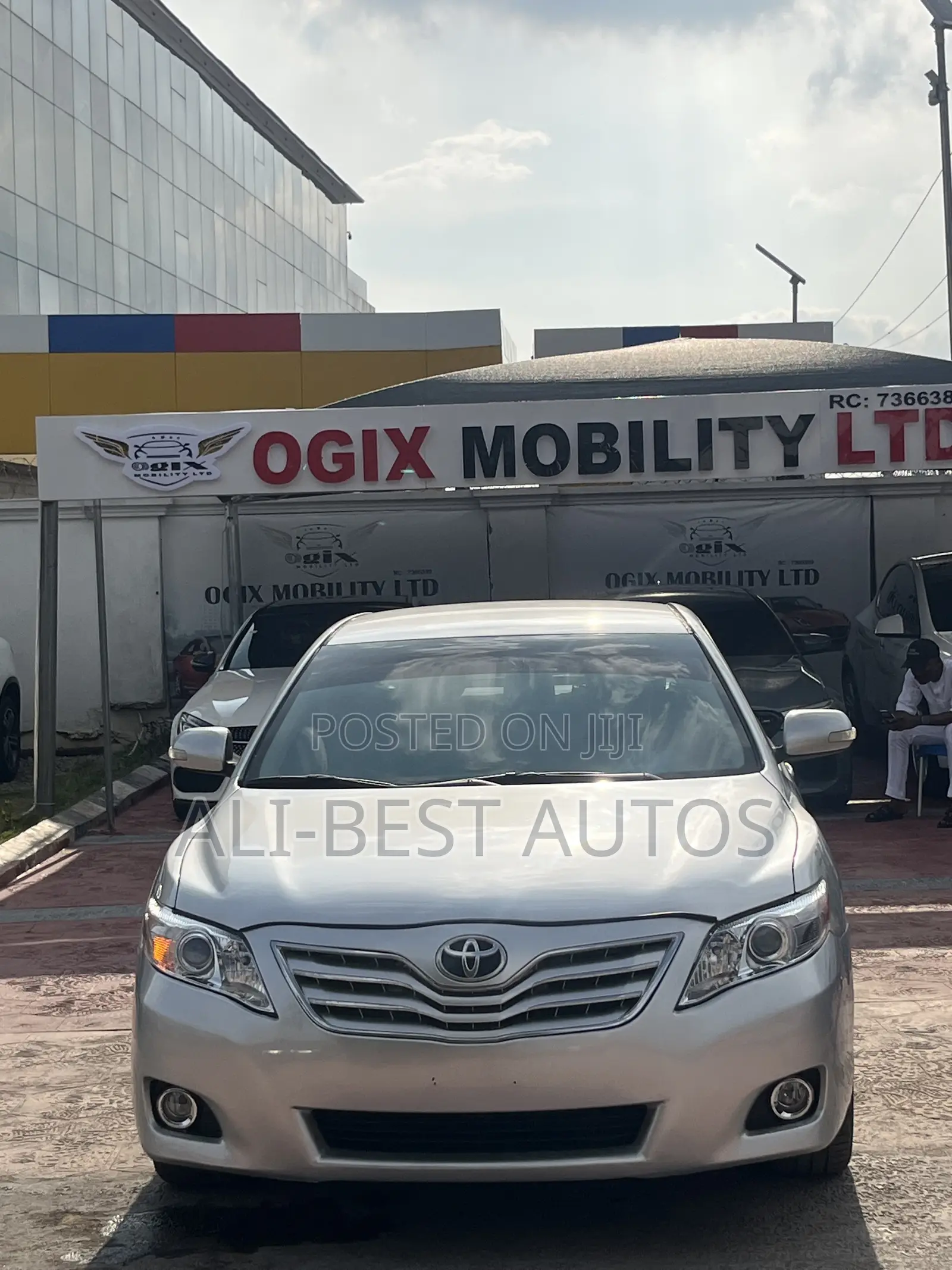 Toyota Camry 2010 Silver
