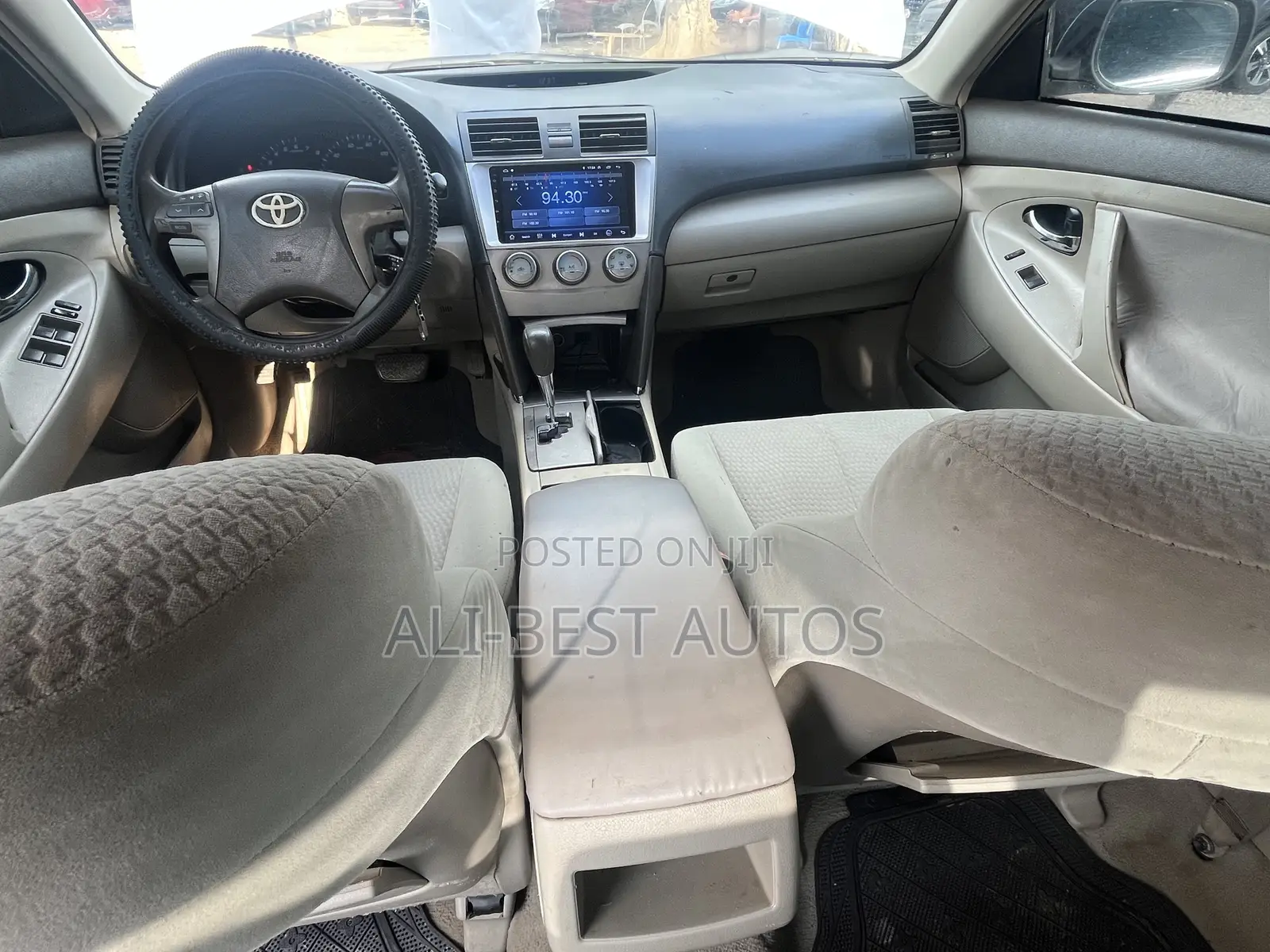 Toyota Camry 2010 Silver