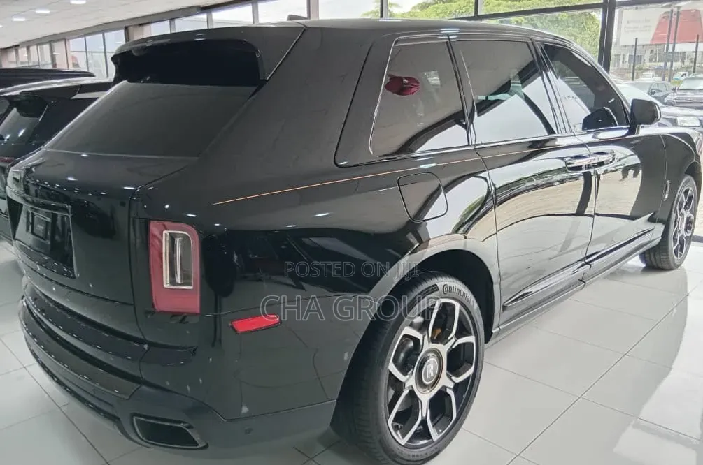 New Rolls-Royce Cullinan 2023 Black