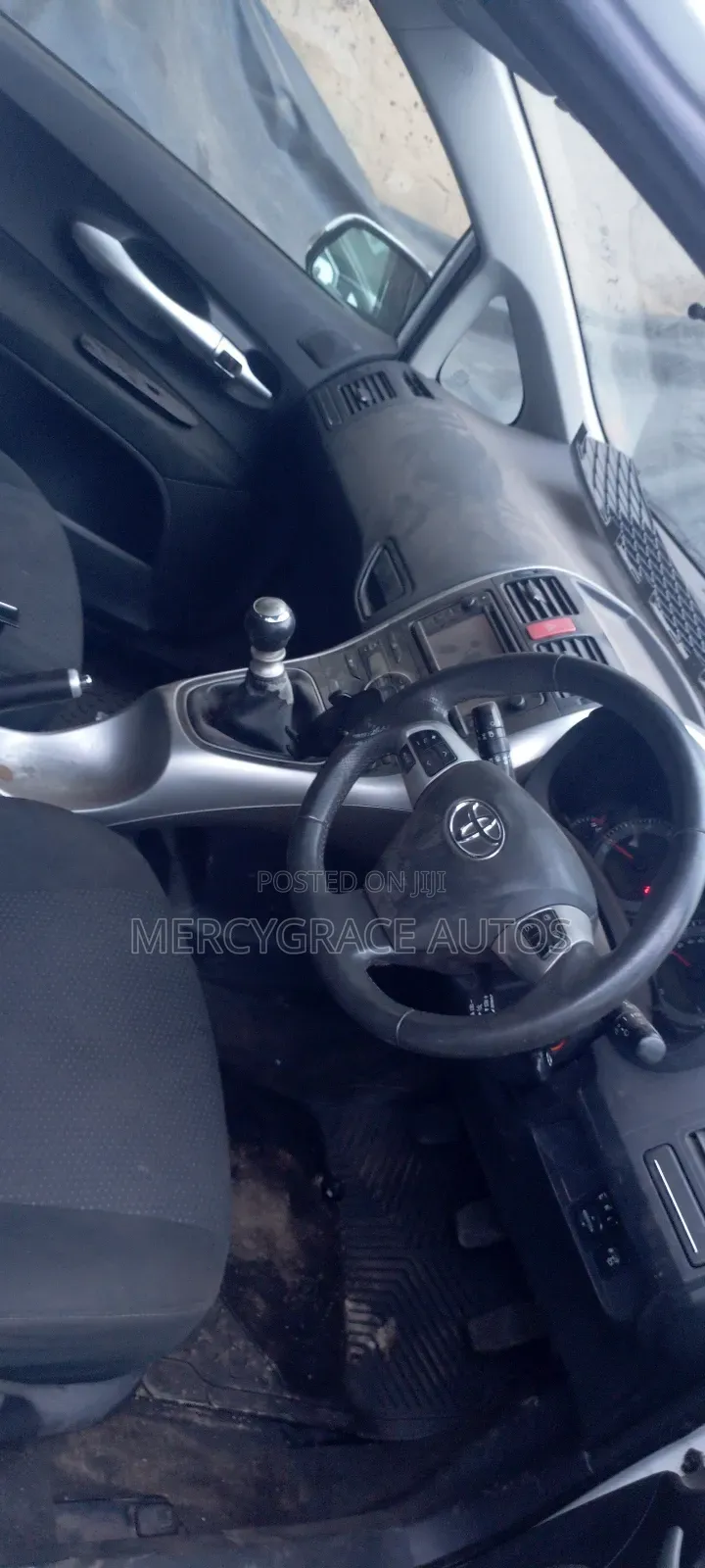 Toyota Auris 2012 White