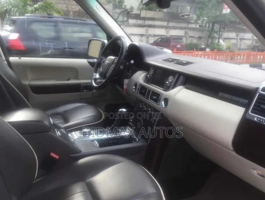 Land Rover Range Rover Vogue 2010 Blue