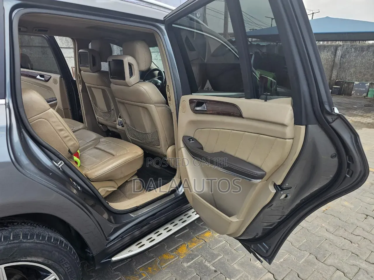 Mercedes-Benz GL-Class 2014 Beige