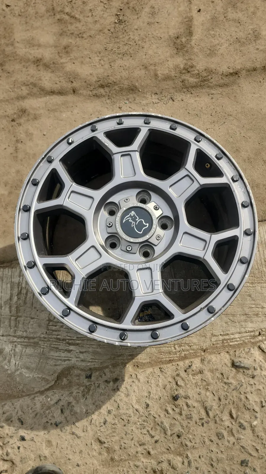 18inch Off-Road Wrangler Rim.