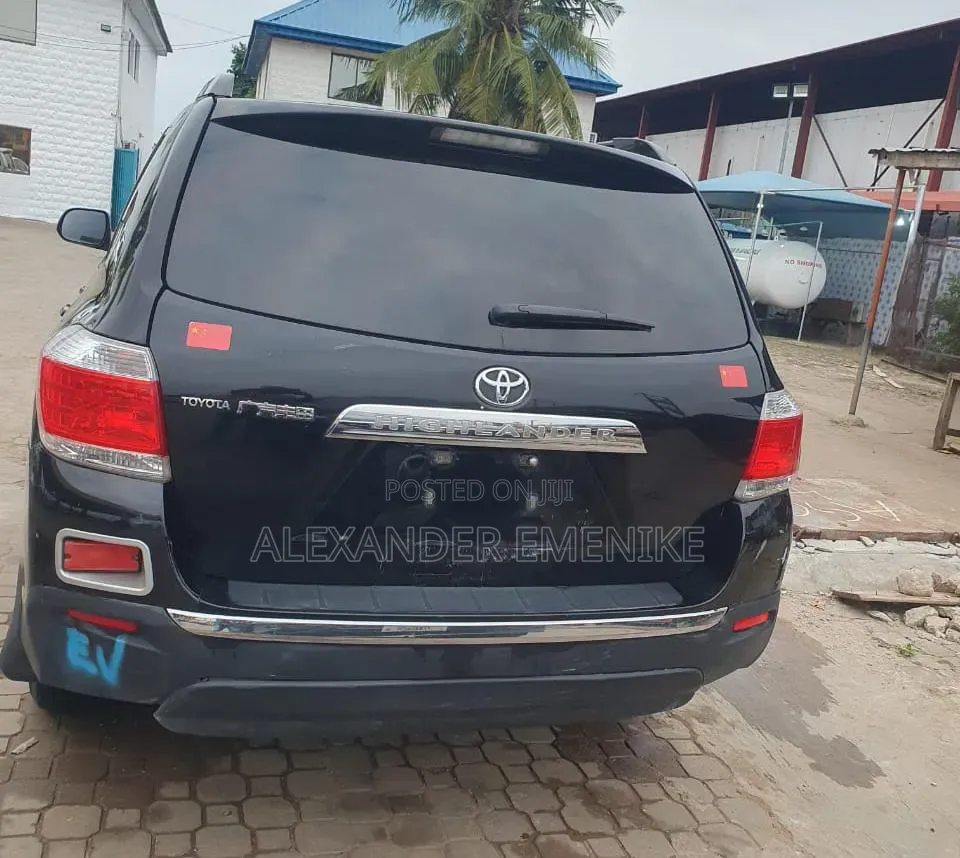 Toyota Highlander 2013 Black