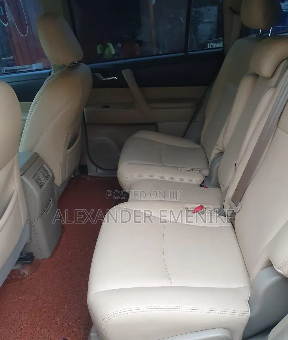 Toyota Highlander 2013 Black