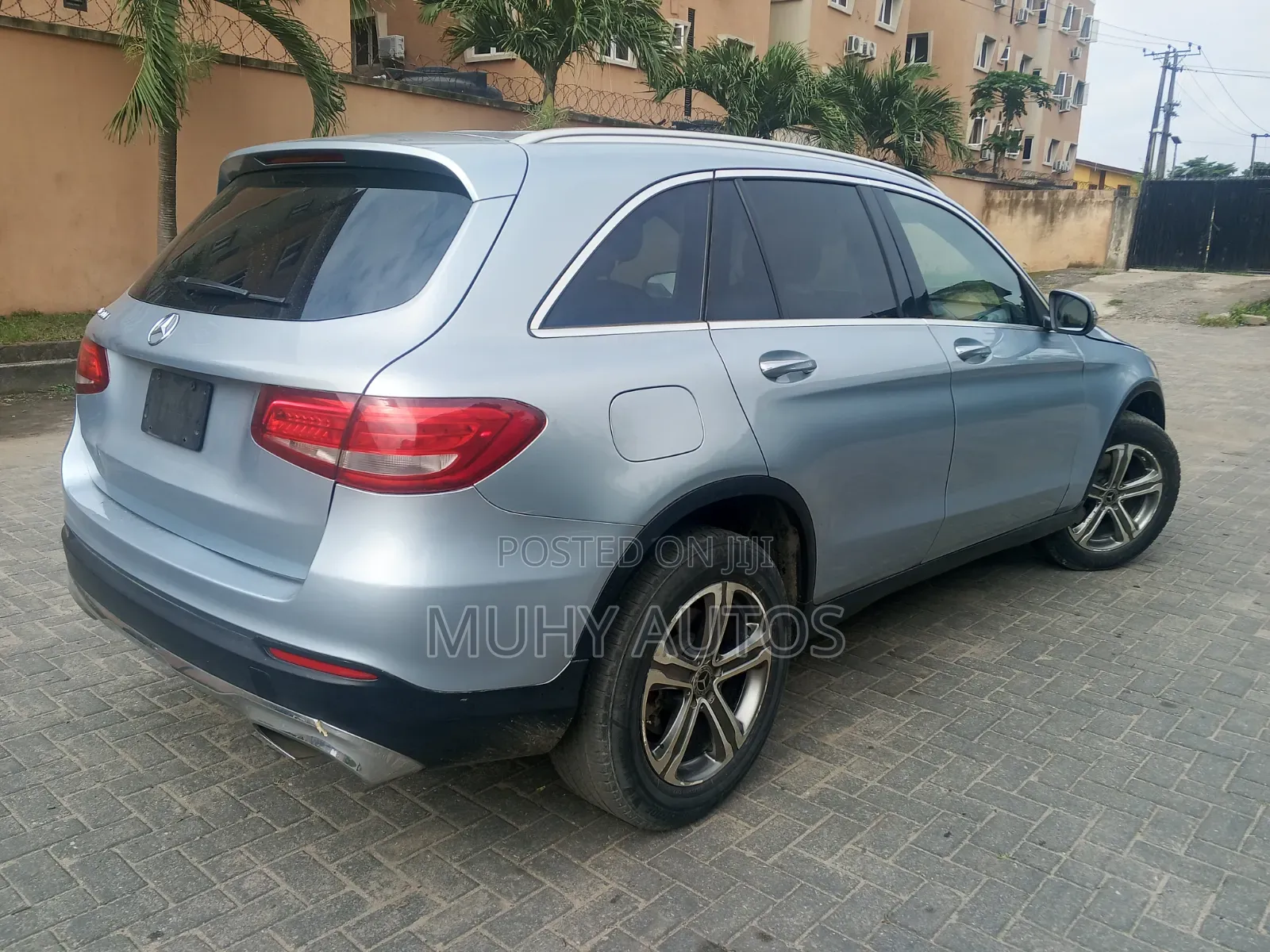 Mercedes-Benz GLC-Class 2017 Blue