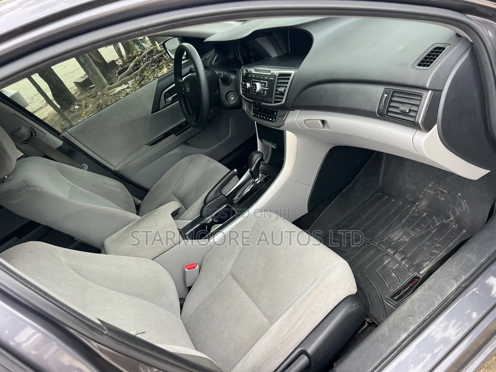 Honda Accord LX 4dr Sedan (2.4L 4cyl 6M) 2014 Gray
