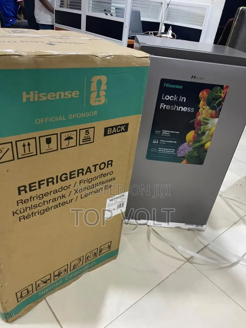 Hisense REF093DR 93L Personal Refrigerator