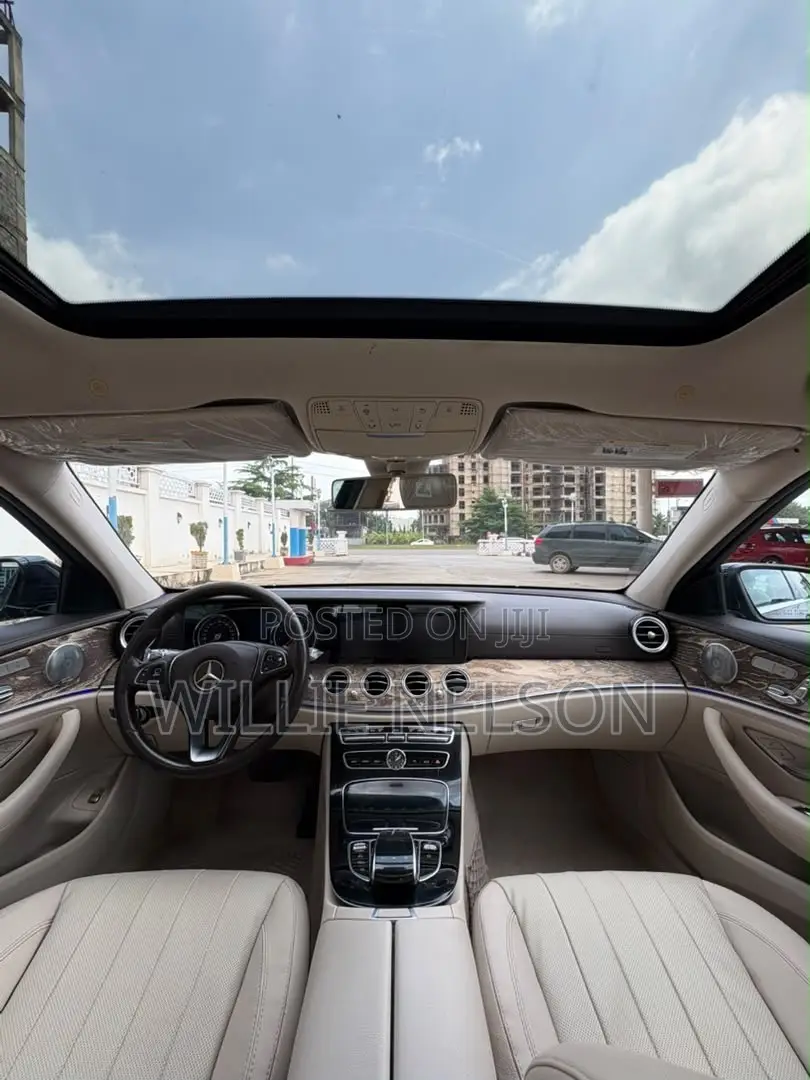 Mercedes-Benz E300 Base RWD Sedan (2.0L 4cyl 9A) 2017 Blue