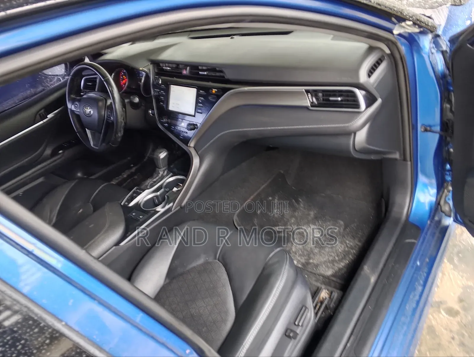 Toyota Camry 2019 Blue