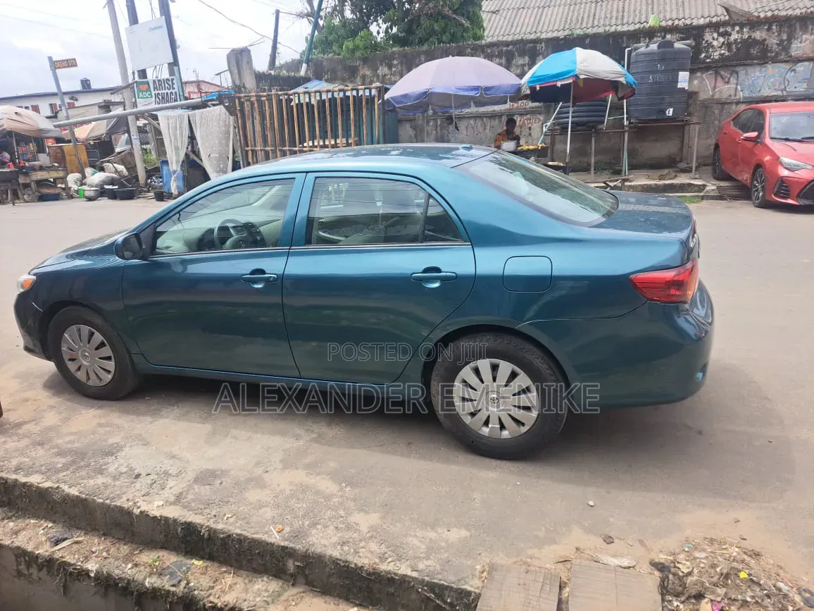 Toyota Corolla 2009 Green