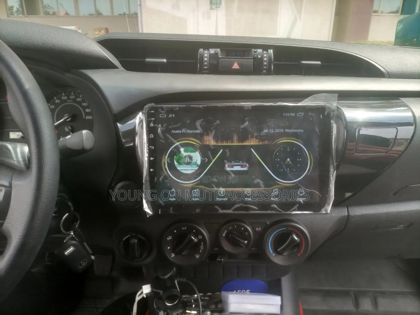 Toyota Hilux 2016--2022 Android Player+Reverse Camera / Navigation/GPS