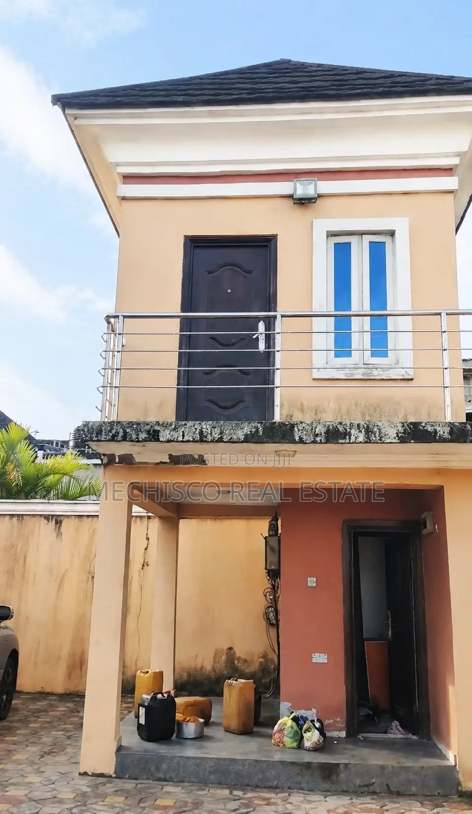 4bdrm Duplex in Eliozu for sale