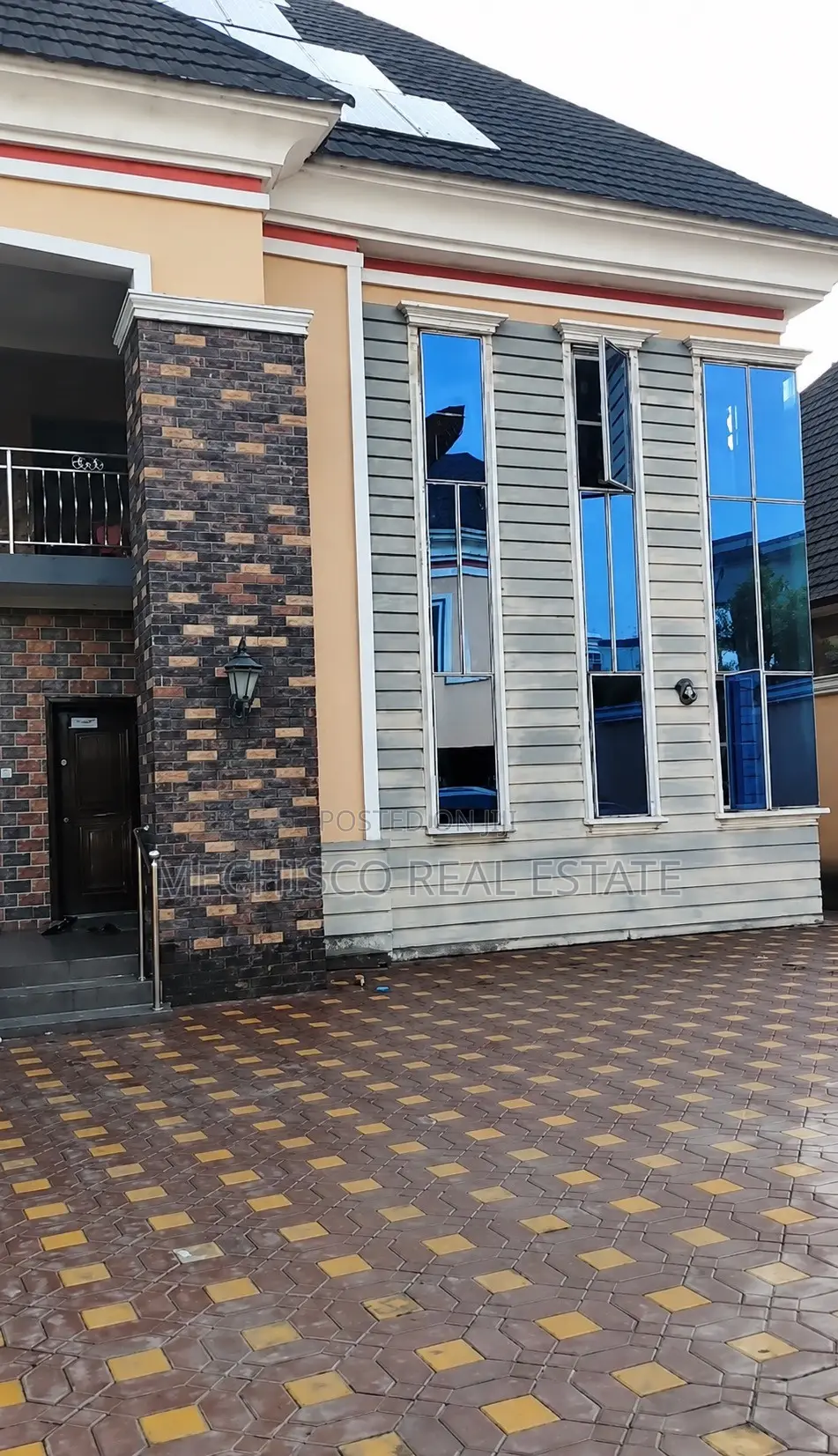 4bdrm Duplex in Eliozu for sale