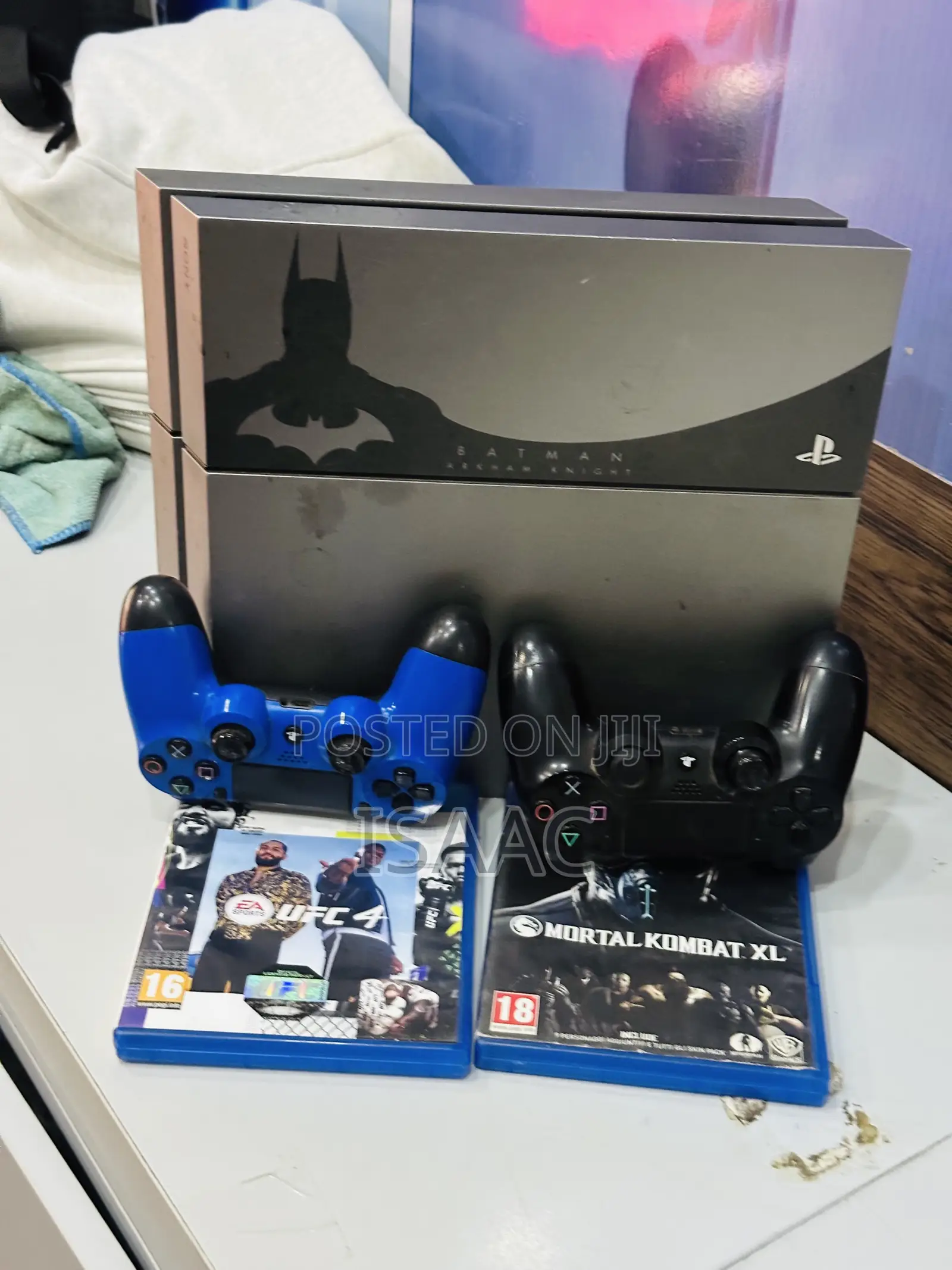 Ps4 With 2pads Available