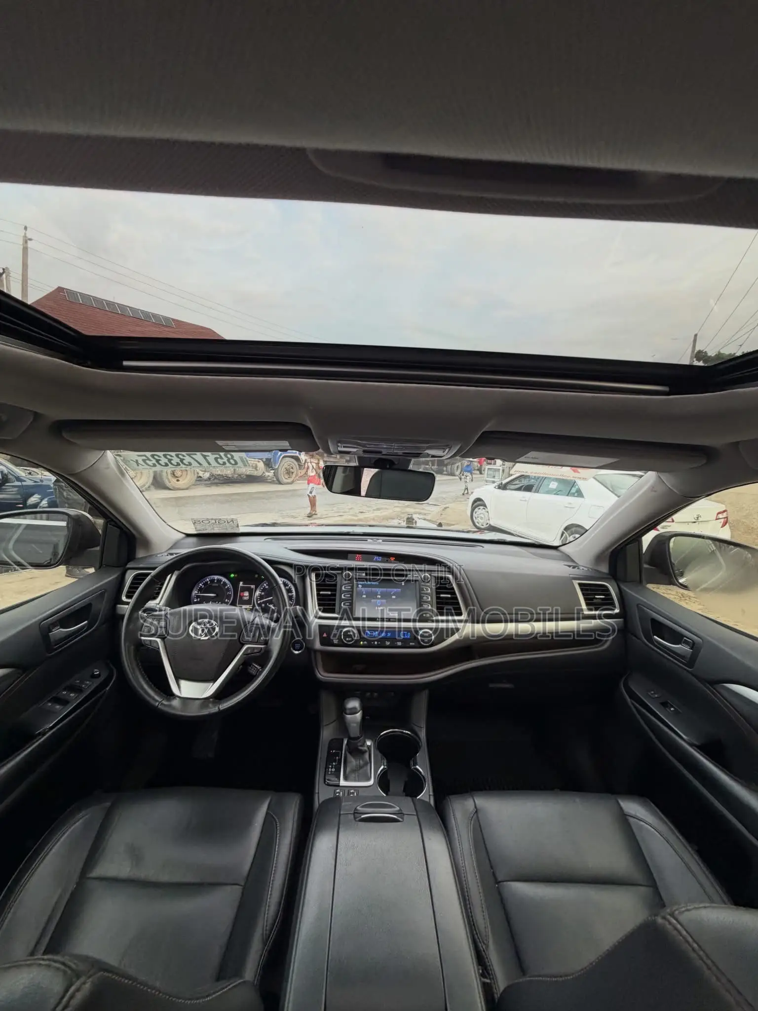 Toyota Highlander XLE 4x2 V6 (3.5L 6cyl 8A) 2018 Black