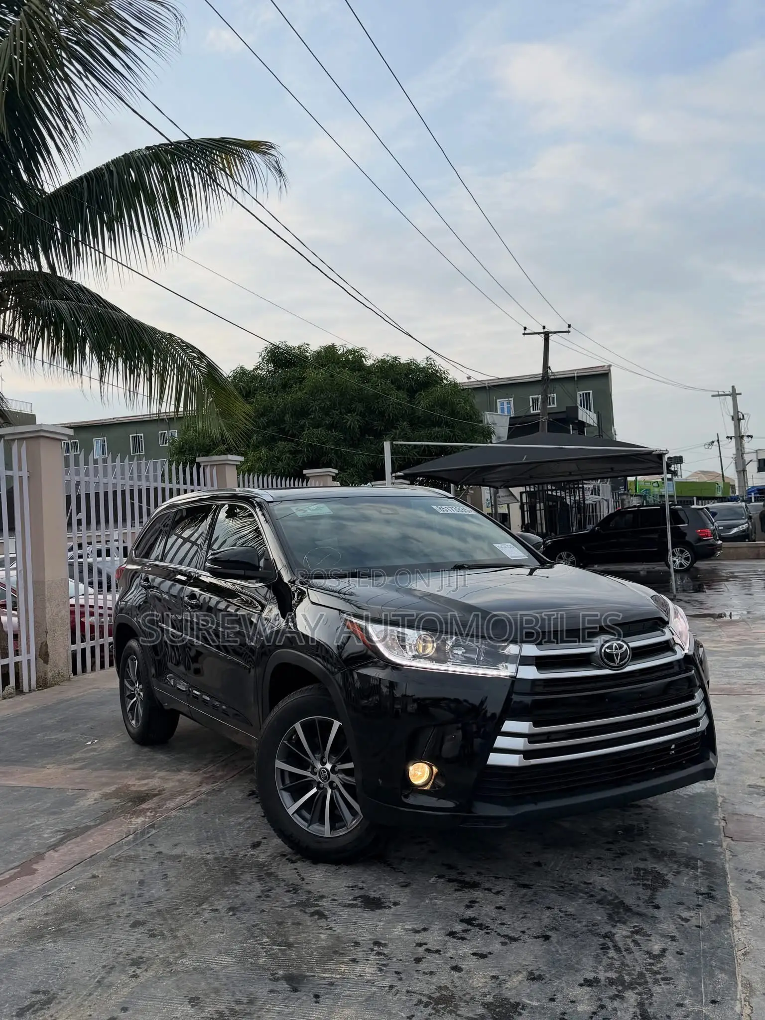 Toyota Highlander XLE 4x2 V6 (3.5L 6cyl 8A) 2018 Black
