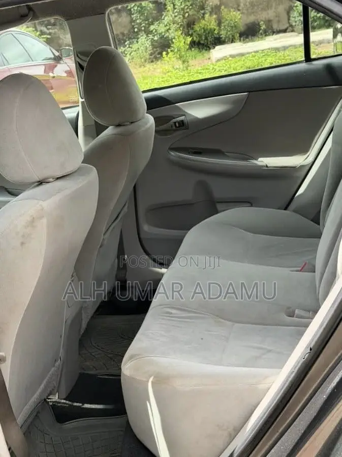 Toyota Corolla 2013 Gray
