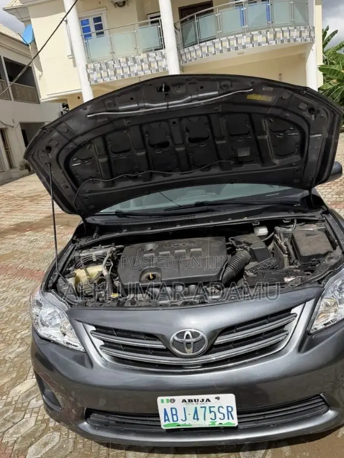 Toyota Corolla 2013 Gray