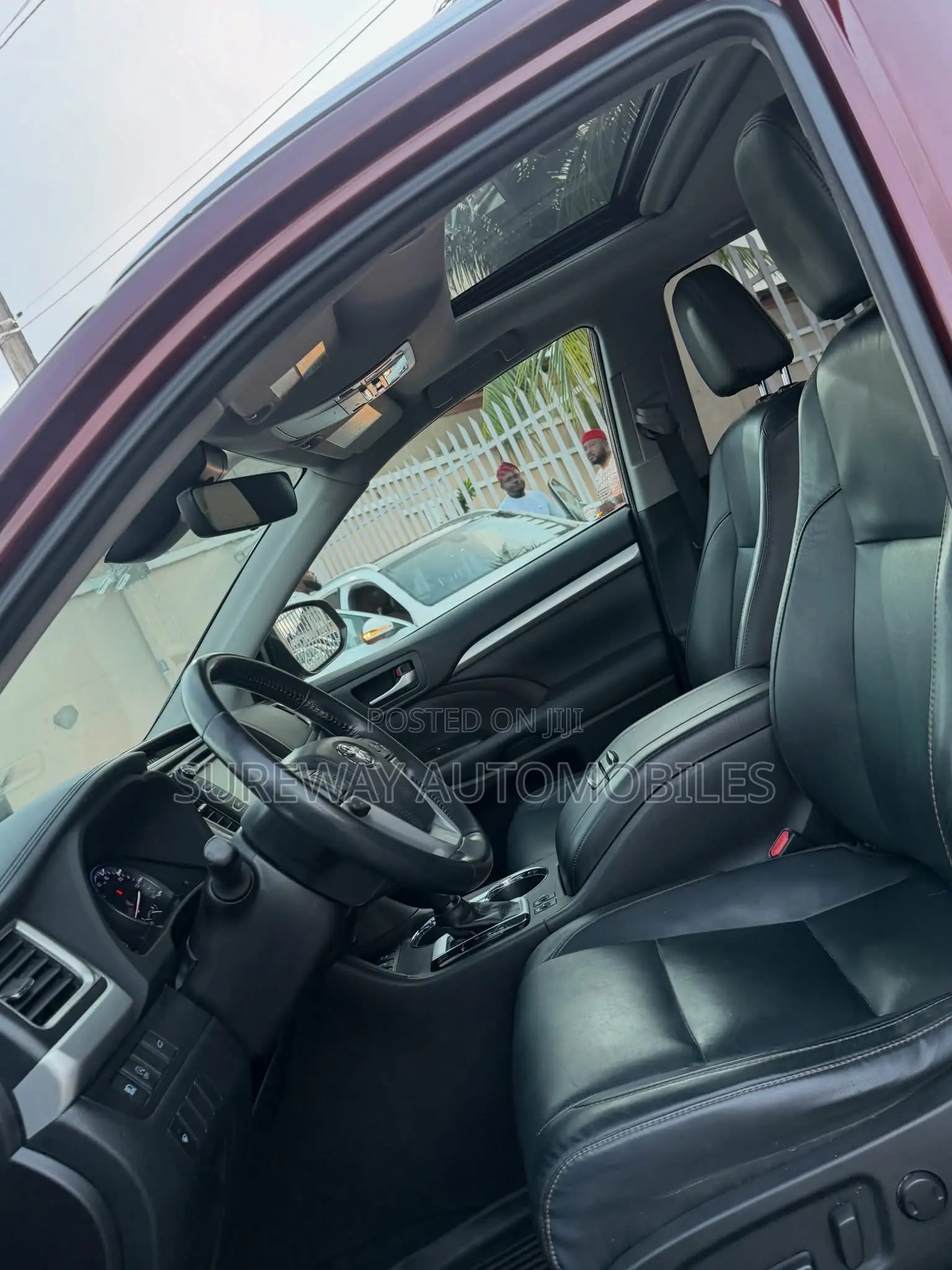 Toyota Highlander XLE 4x2 V6 (3.5L 6cyl 8A) 2018 Brown