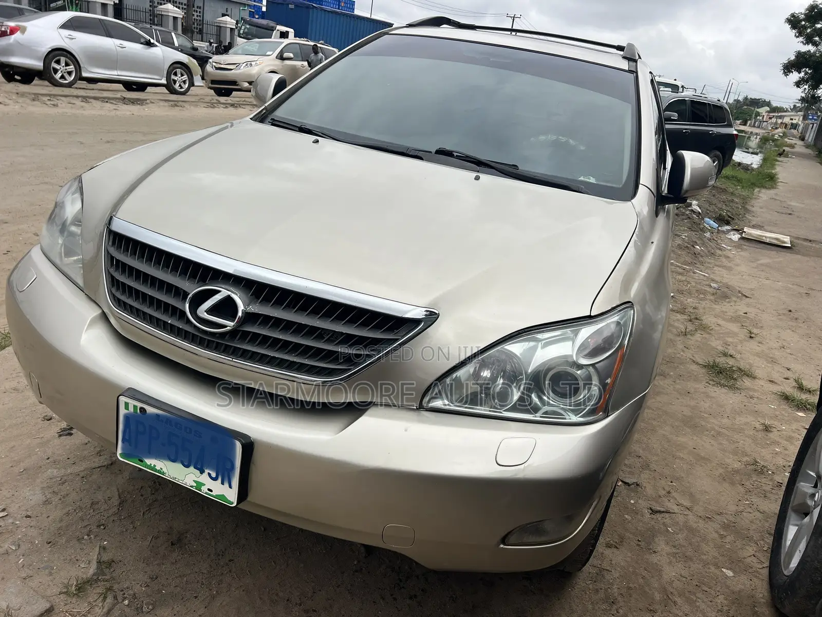Lexus RX 330 2005 Gold