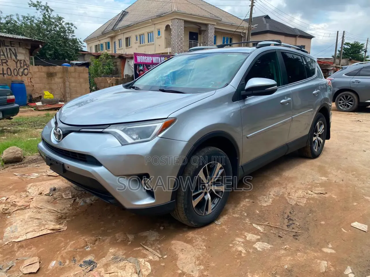 Toyota RAV4 Limited AWD (2.5L 4cyl 6A) 2016 Silver