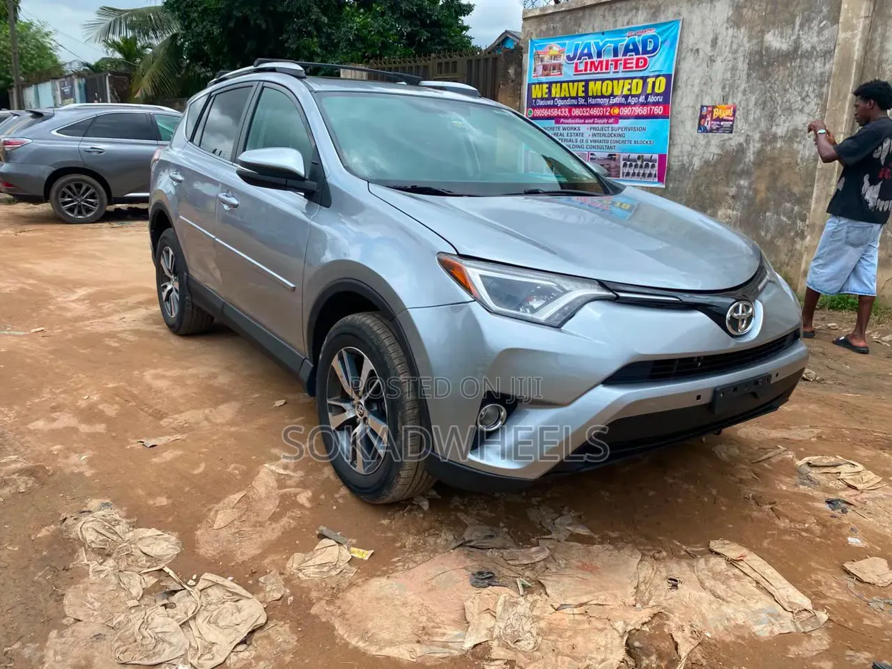 Toyota RAV4 Limited AWD (2.5L 4cyl 6A) 2016 Silver