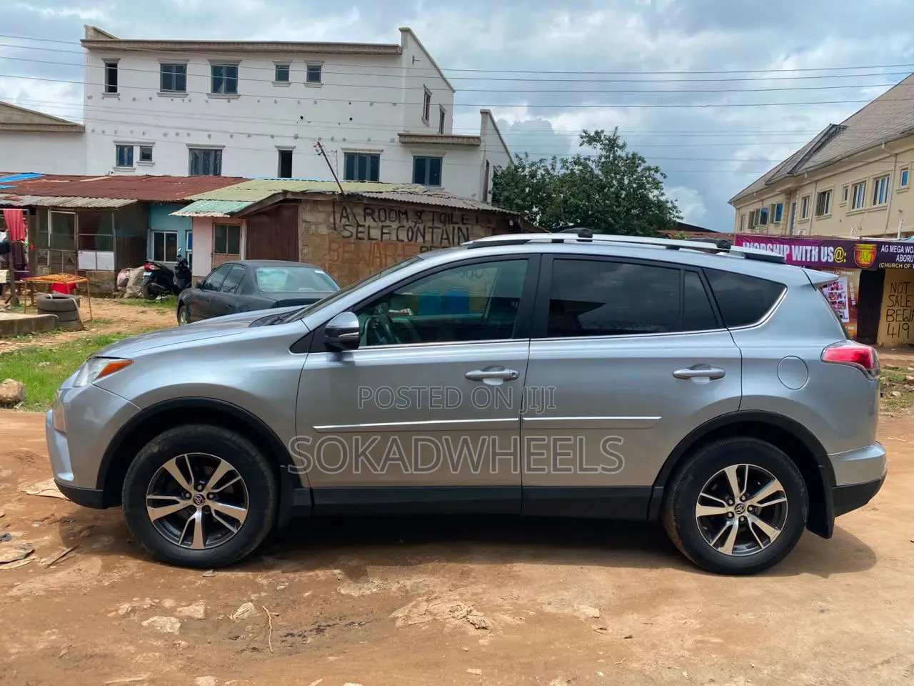Toyota RAV4 Limited AWD (2.5L 4cyl 6A) 2016 Silver