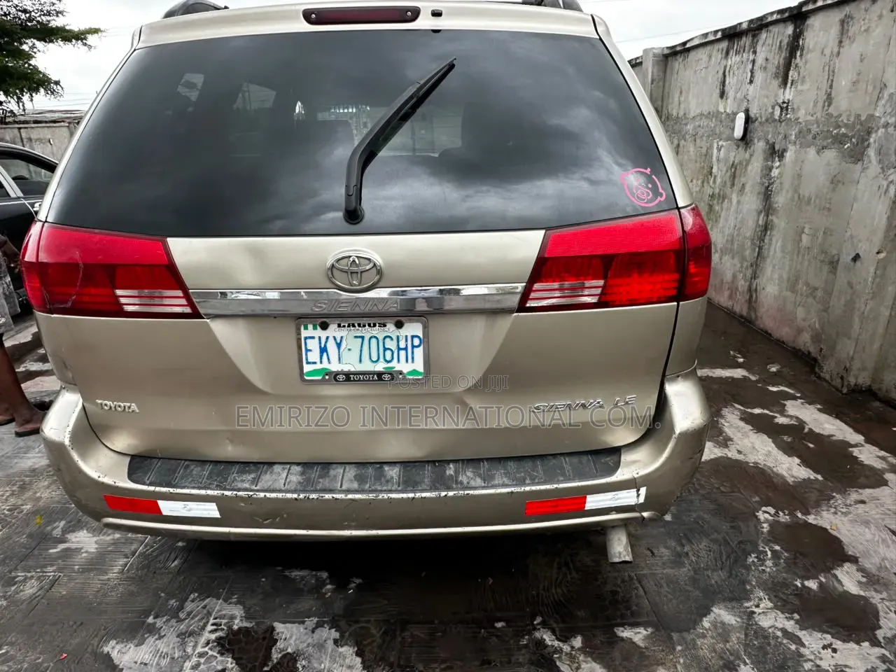 Toyota Sienna 2005 Gold