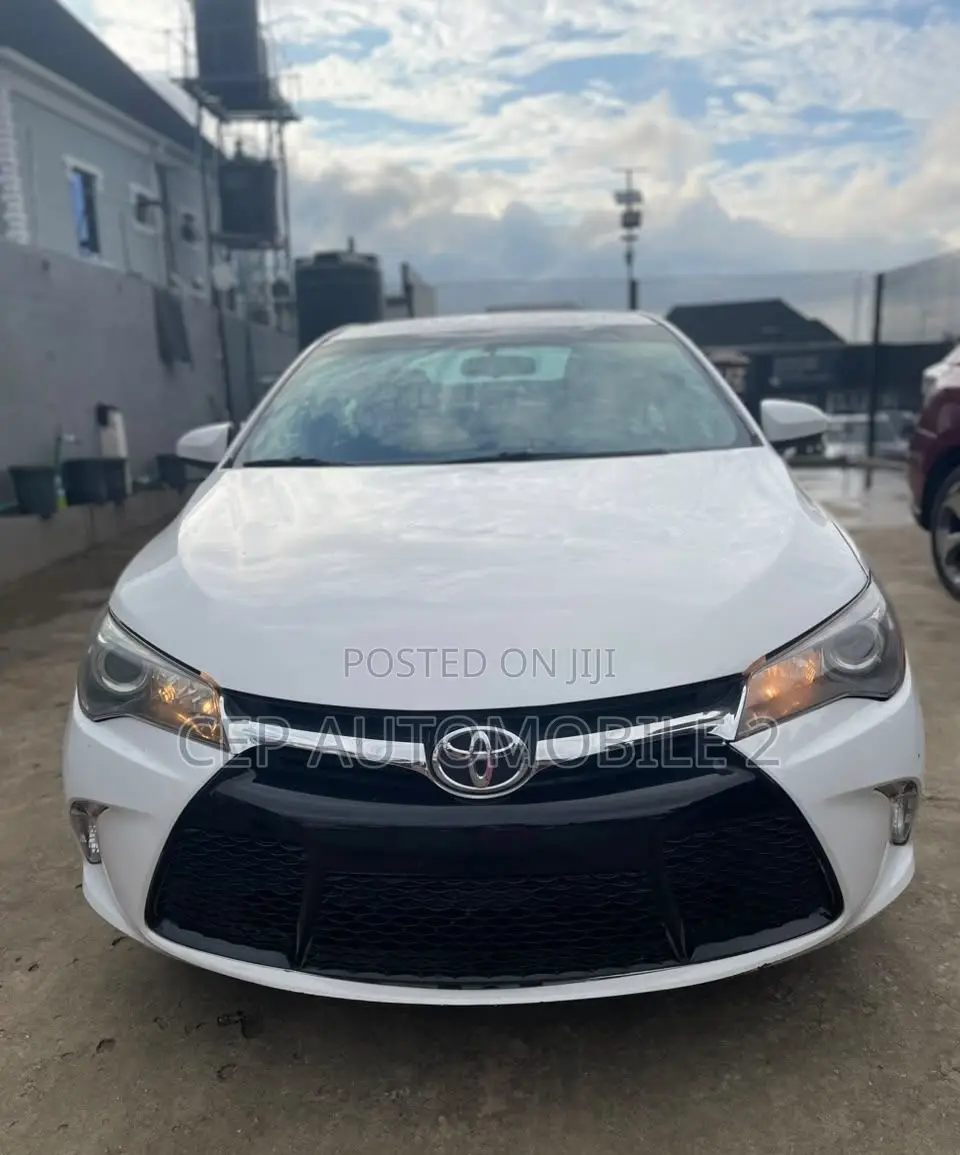 Toyota Camry 2014 White