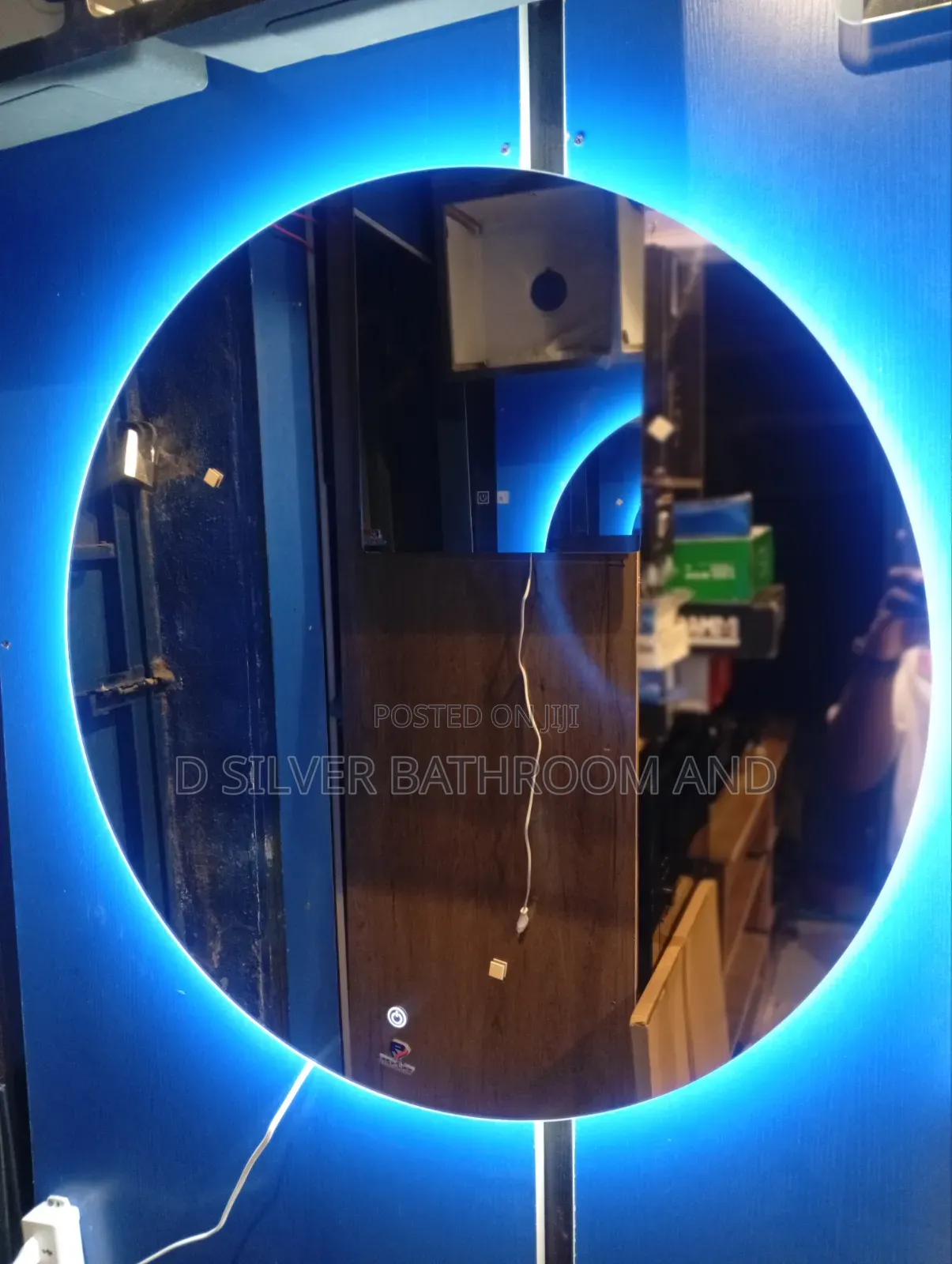 Round LED Smart Wall Mirror With Blue Backlight