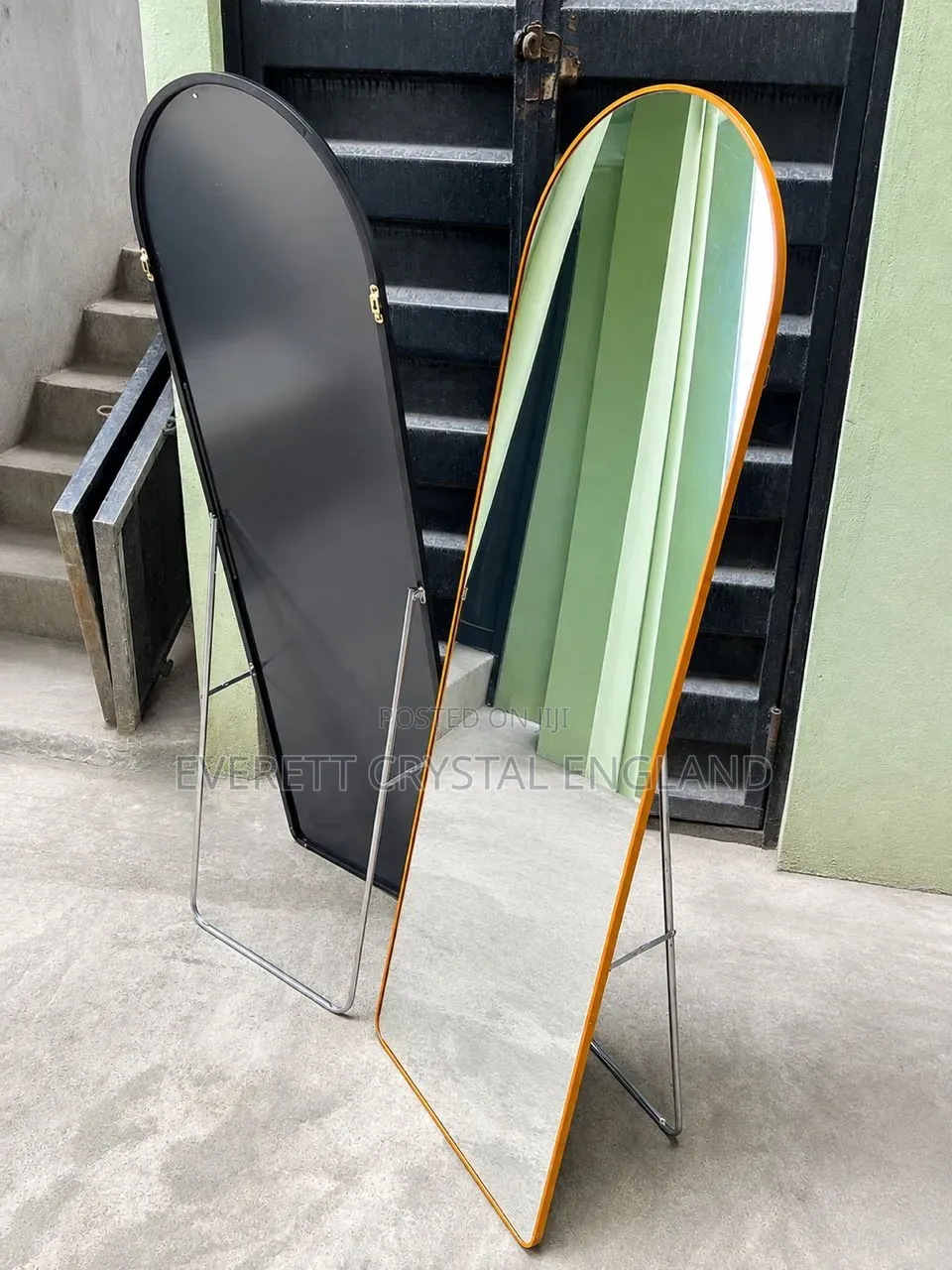 Free Standing Dressing and Make Up Mirror Aluminum Frame