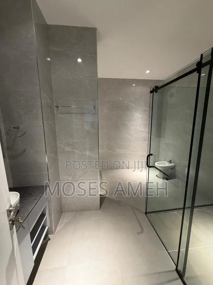3bdrm Apartment in Guzape District for sale