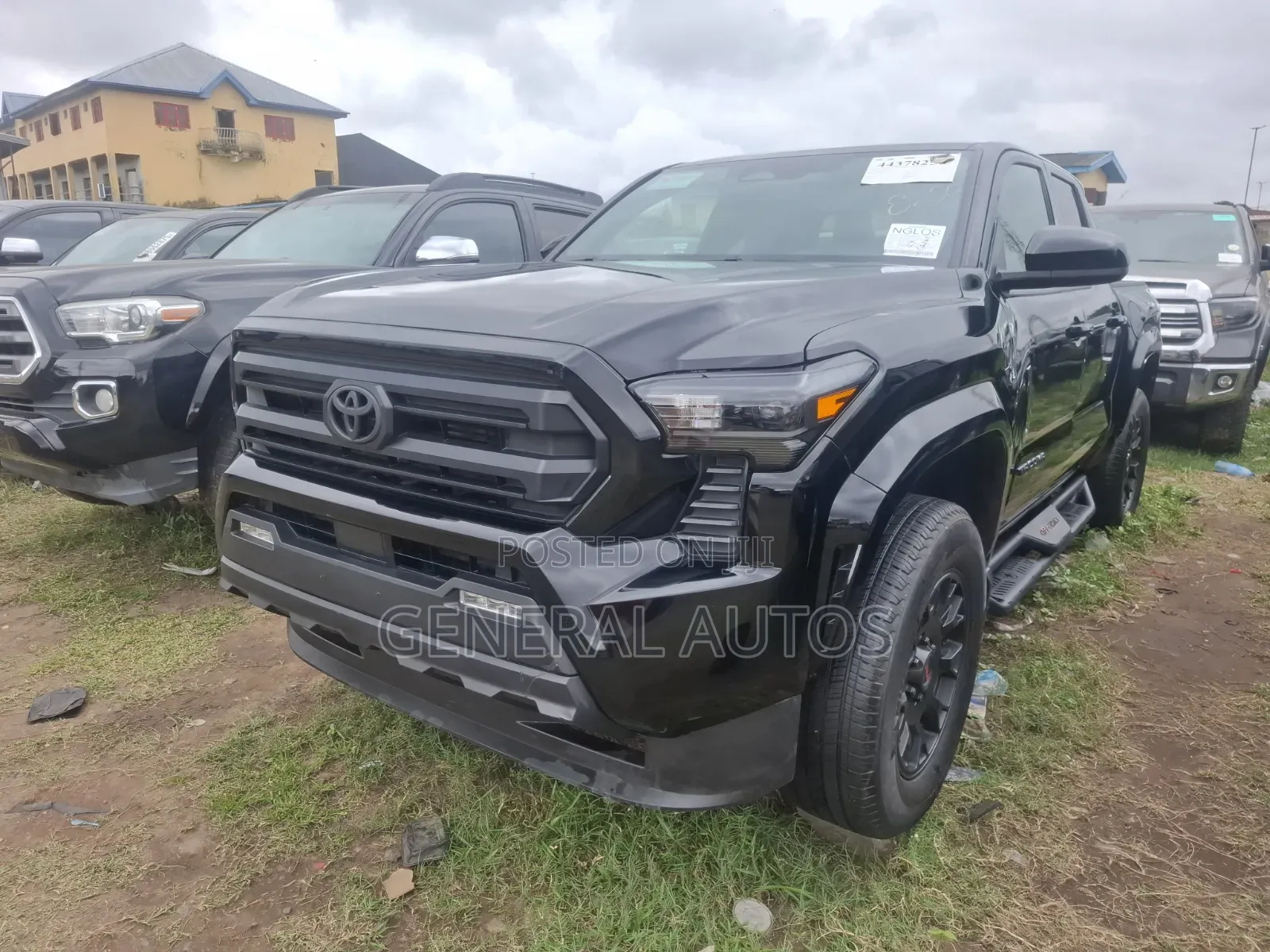 Toyota Tacoma TRD Off-Road Double Cab 4WD 5.0 ft. SB (Automatic) 2025