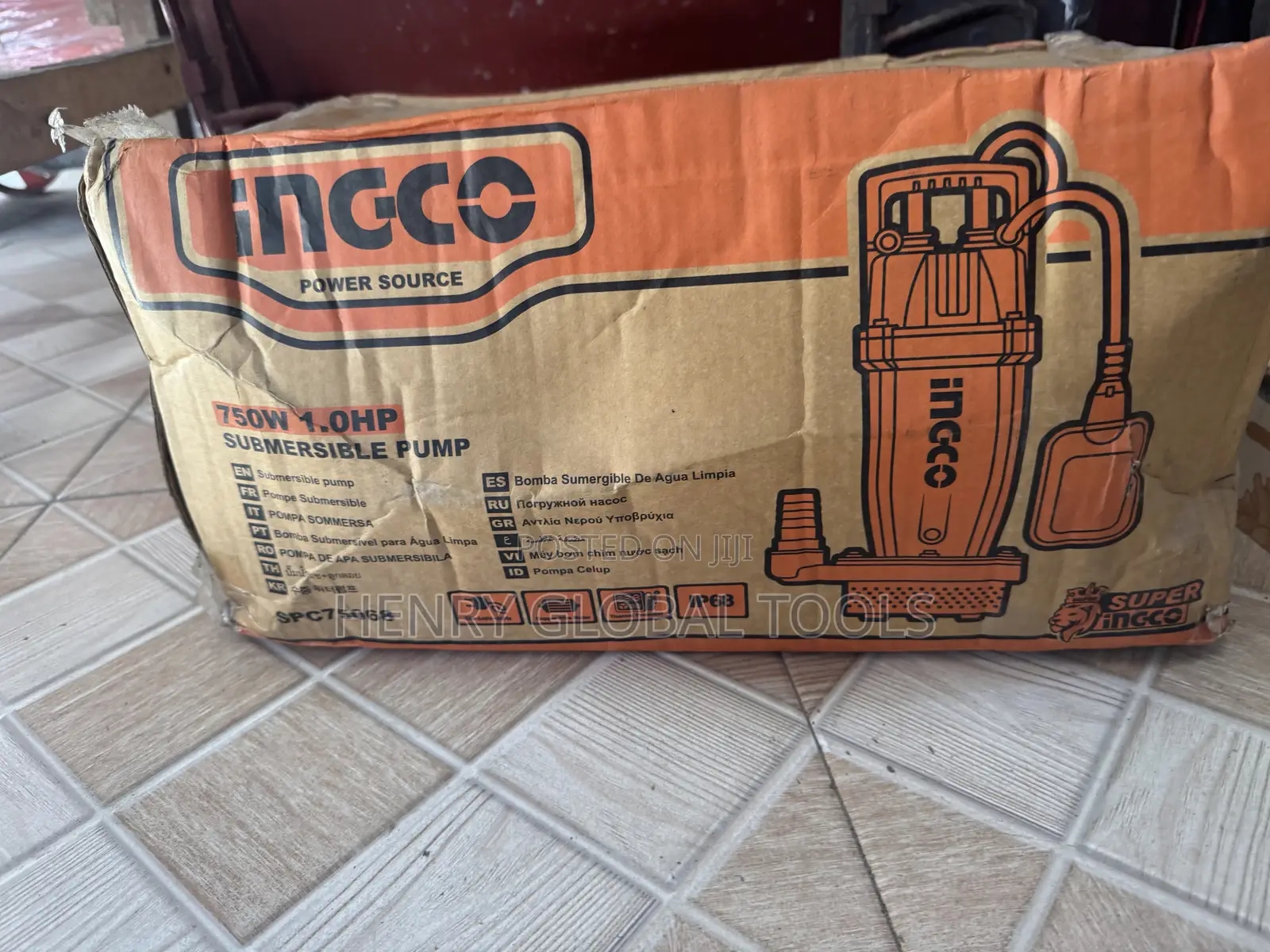 INGCO 750W (1.0HP) Submersible Water Pump