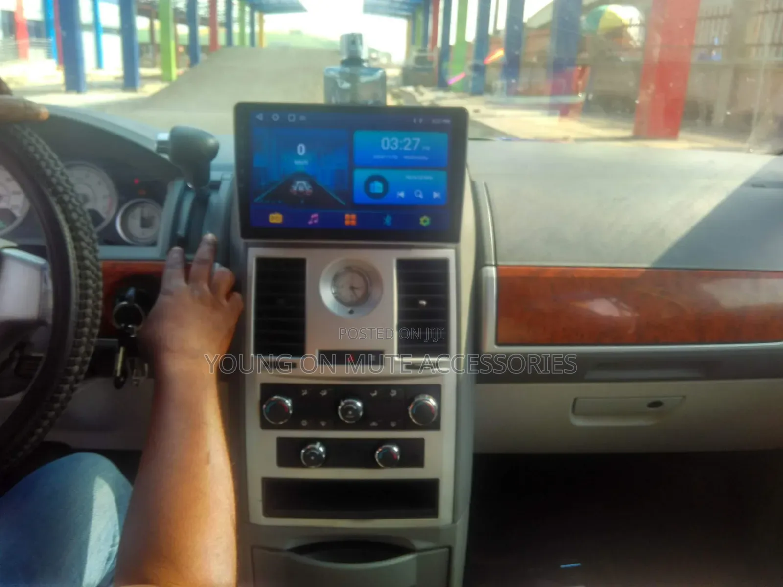 2005--2013 Chrysler Town & Country 300c Android Player/ Navigation/