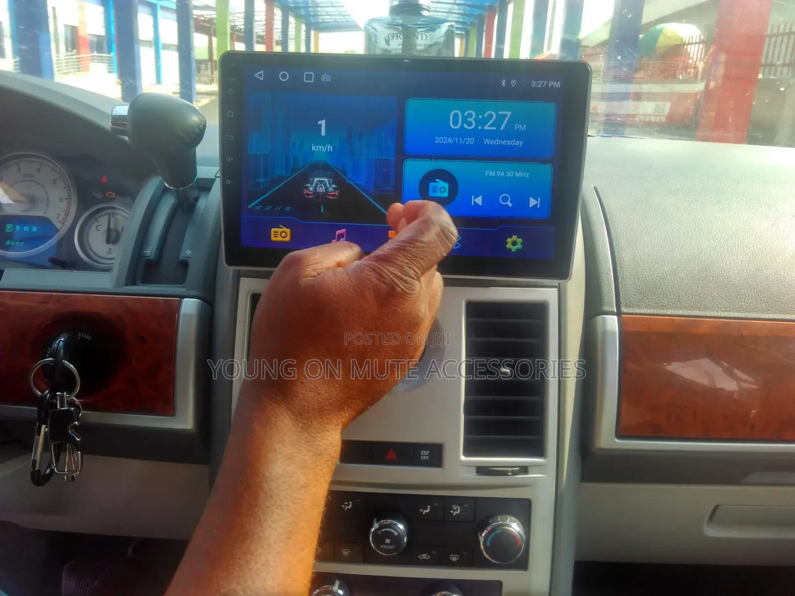 2005--2013 Chrysler Town & Country 300c Android Player/ Navigation/