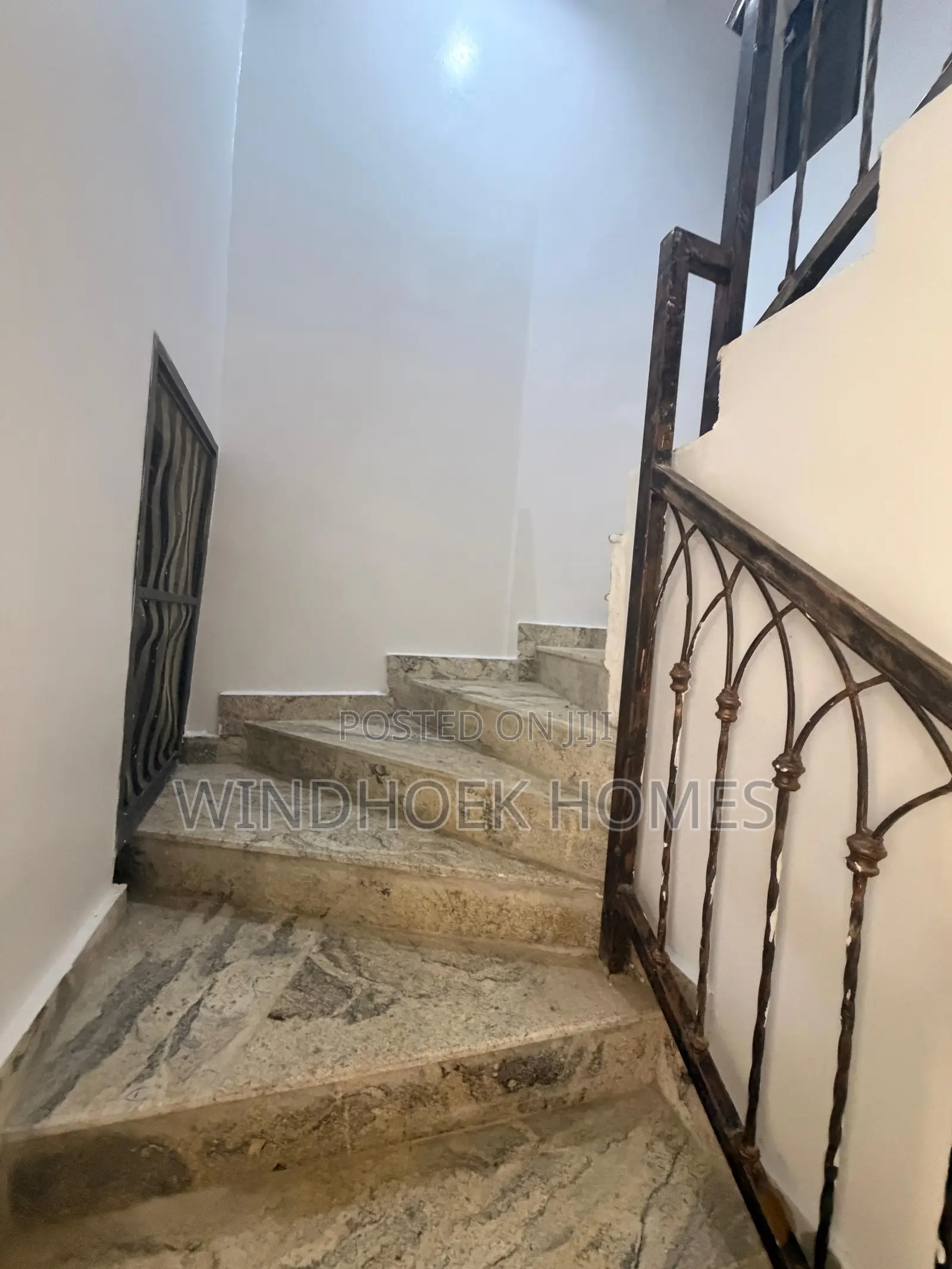 4bdrm Duplex in Jahi for sale
