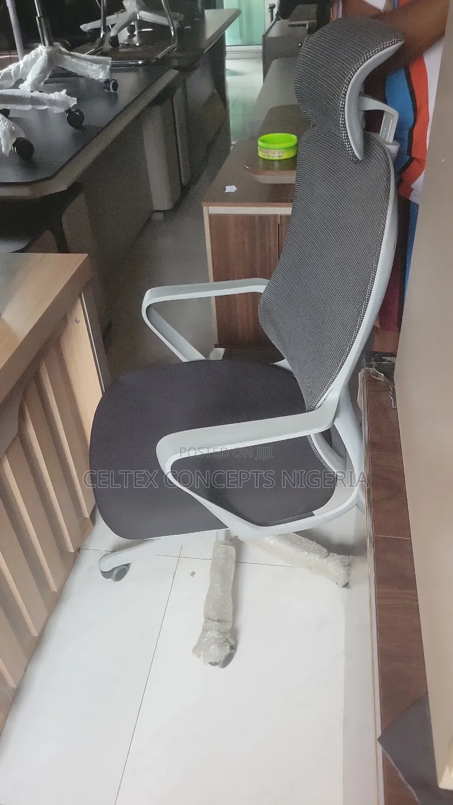 Brand New Ergonomic Mesh Office Chair