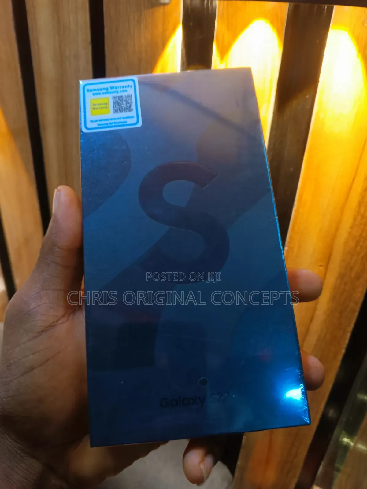 New Samsung Galaxy S22+ 5G 128 GB Gold