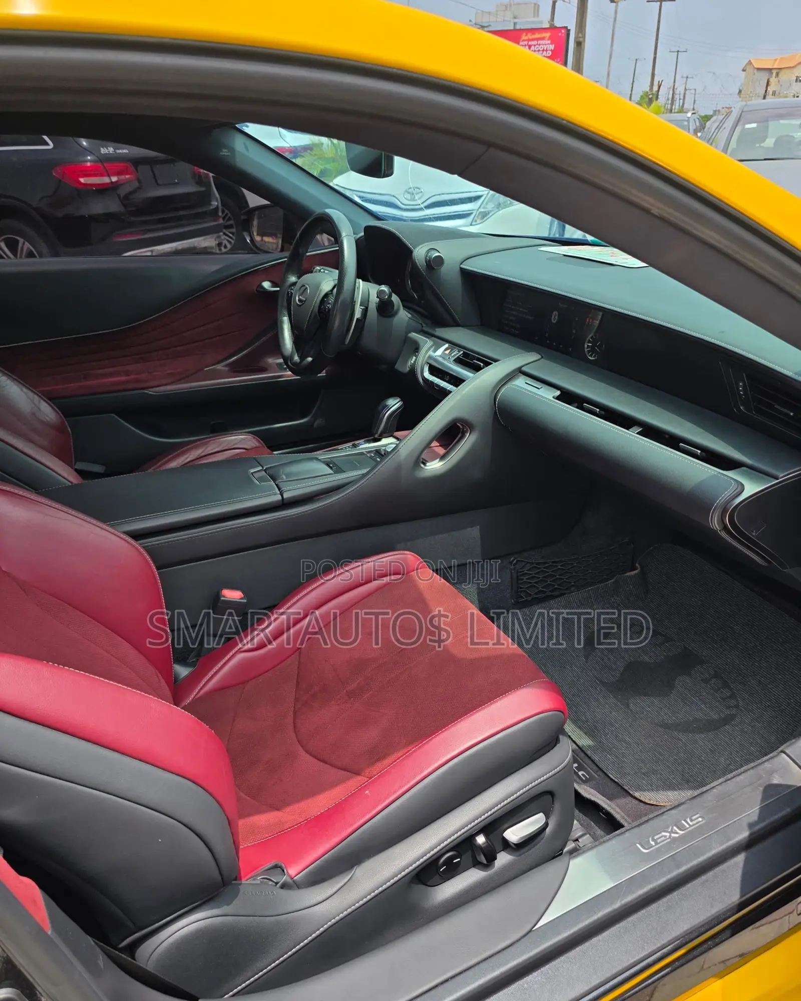 Lexus LC 2017 Yellow
