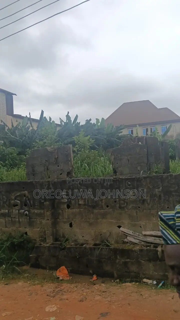 Sales Sales !!!!!! On a Full Plot