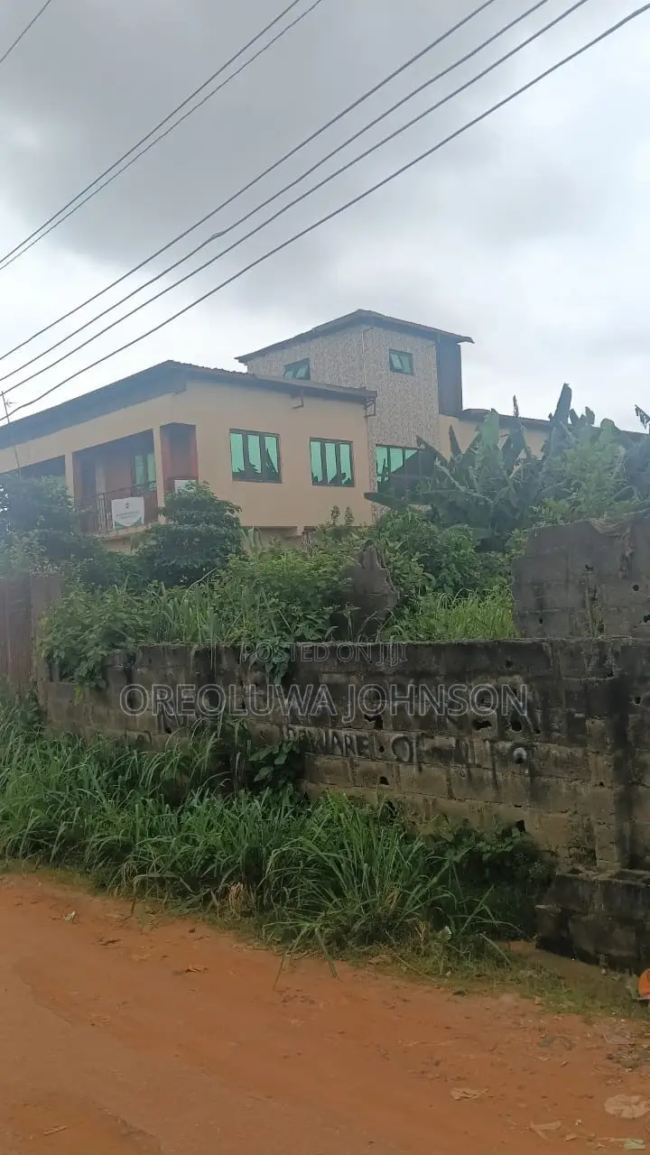 Sales Sales !!!!!! On a Full Plot