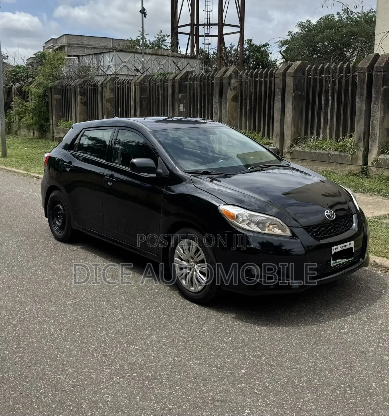 Toyota Matrix L Hatchback FWD (1.8L 4cyl 5A) 2013 Black