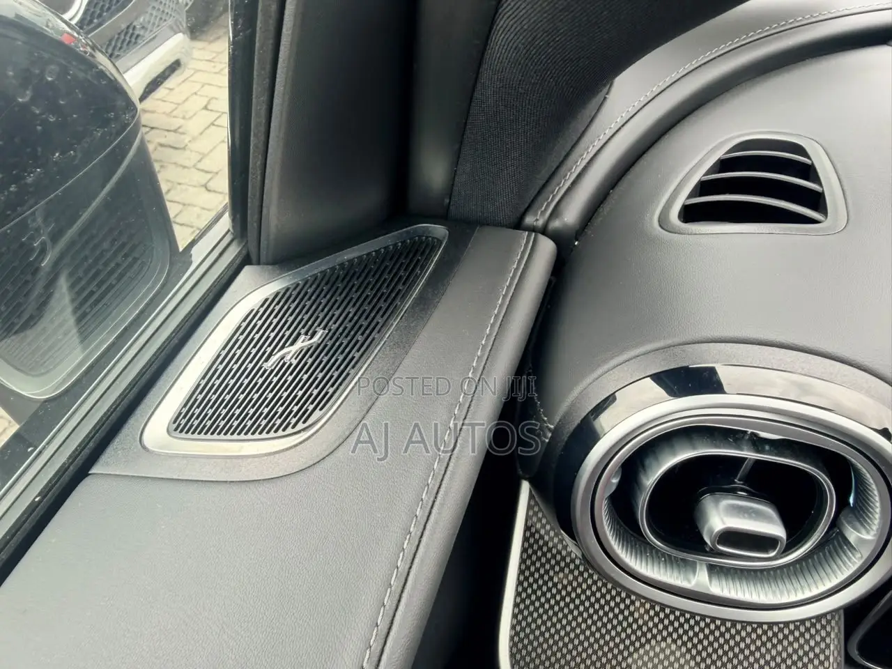 Mercedes-Benz GLC-Class GLC 300 2025 Black