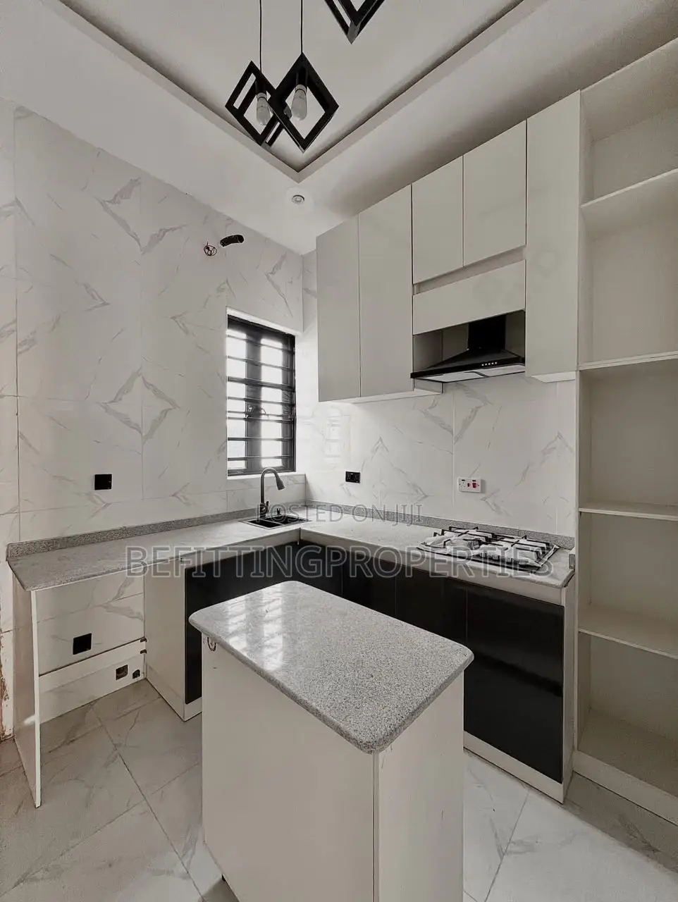 4bdrm Duplex in Lekki for sale