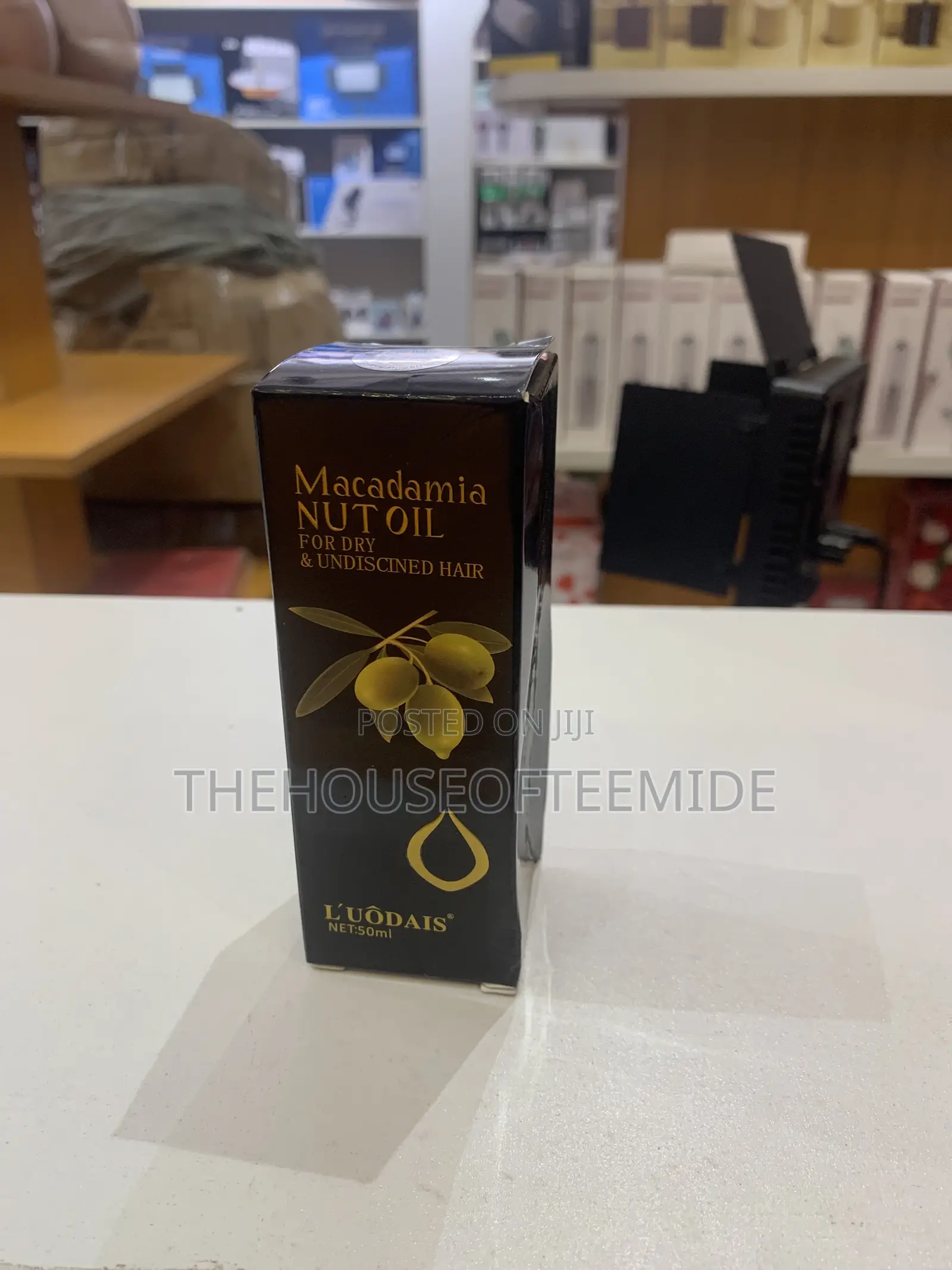 Nut Oil for Dry and Undisciend Hair