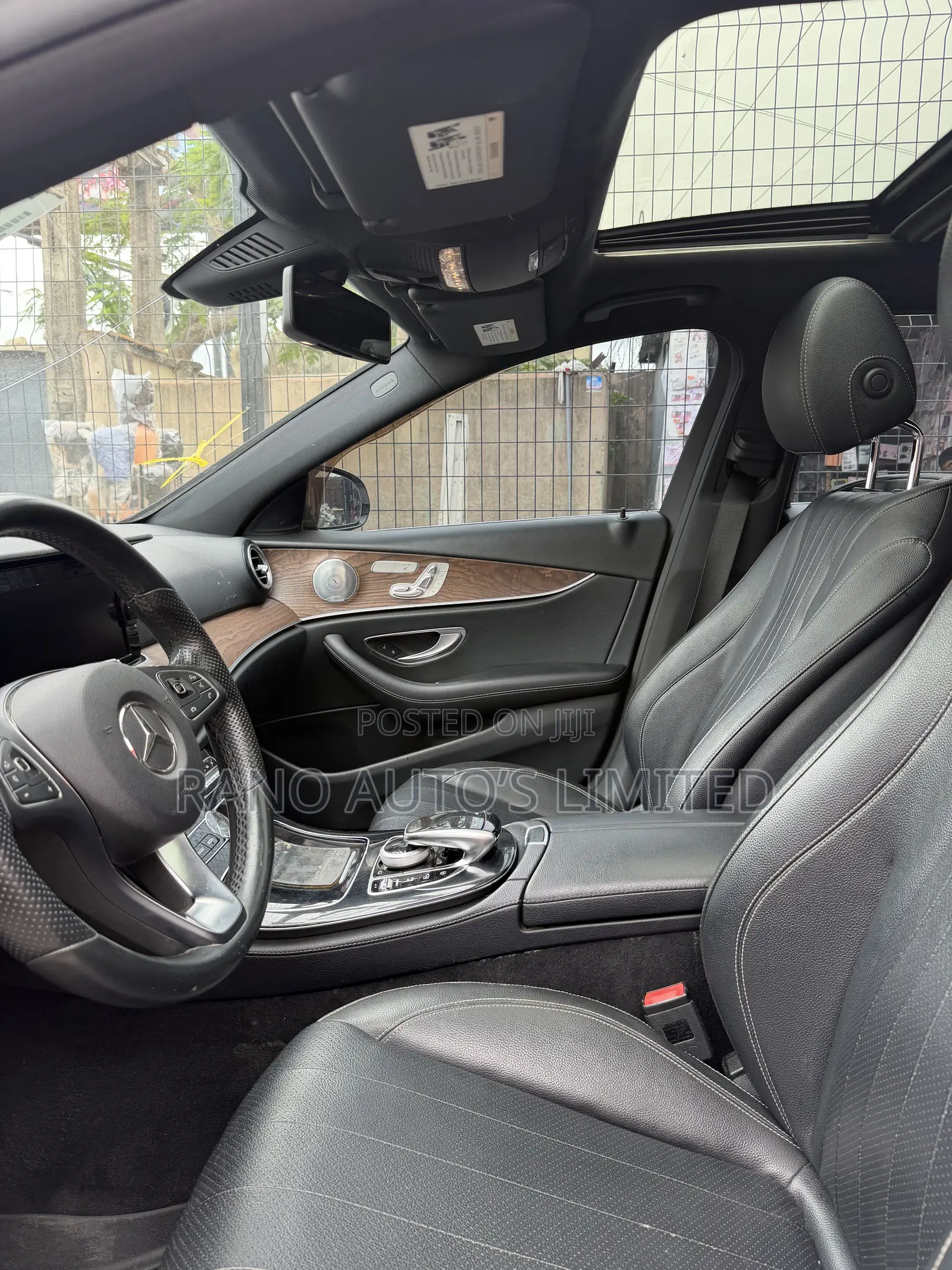 Mercedes-Benz E300 4Matic AWD Sedan (2.0L 4cyl 9A) 2017 White