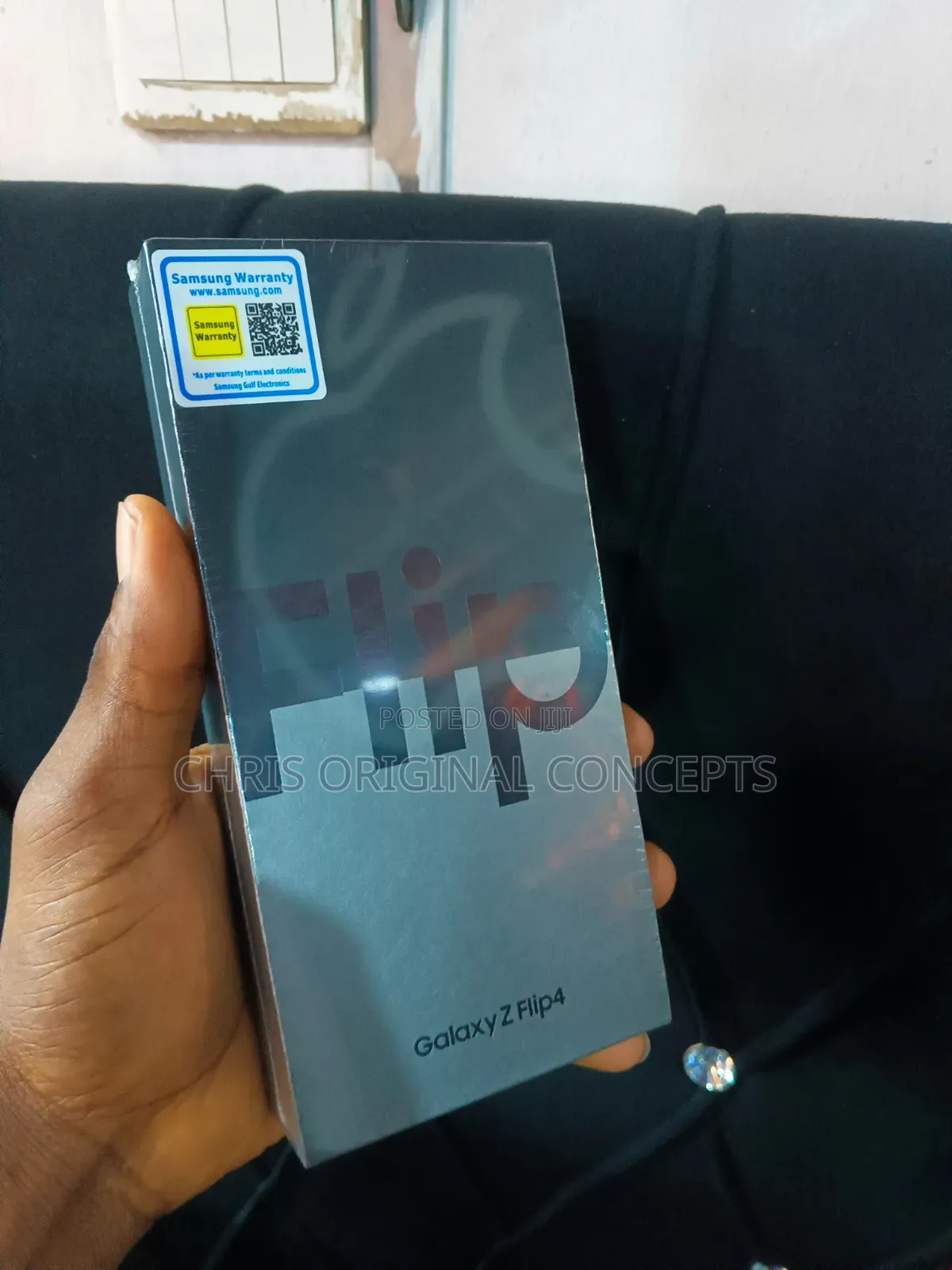 New Samsung Galaxy Z Flip4 128 GB Black